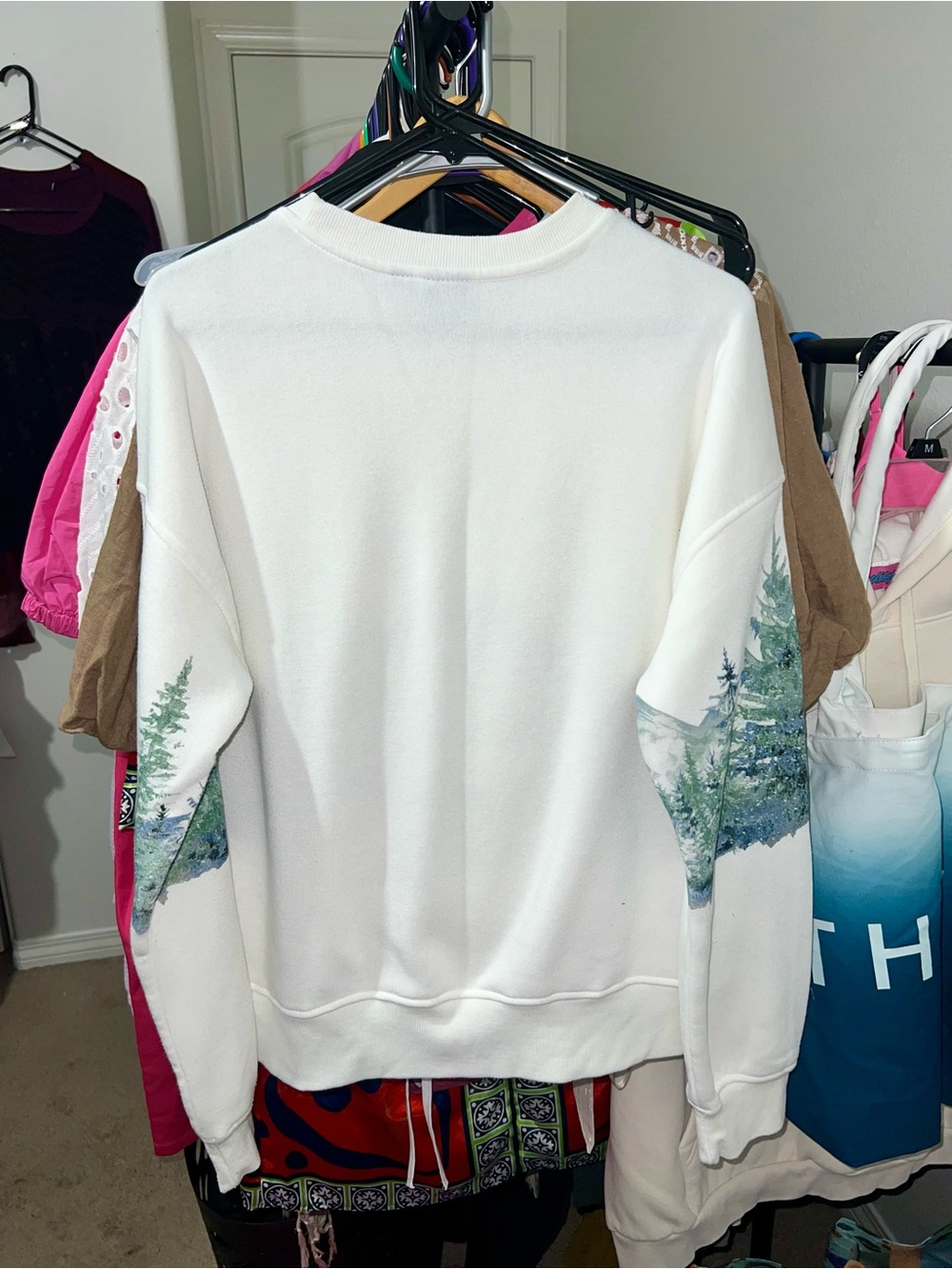 Peanuts 🥜 Cream Scenic Snoopy Crewneck Sweater with Forest Graphic - Picture 13 of 15